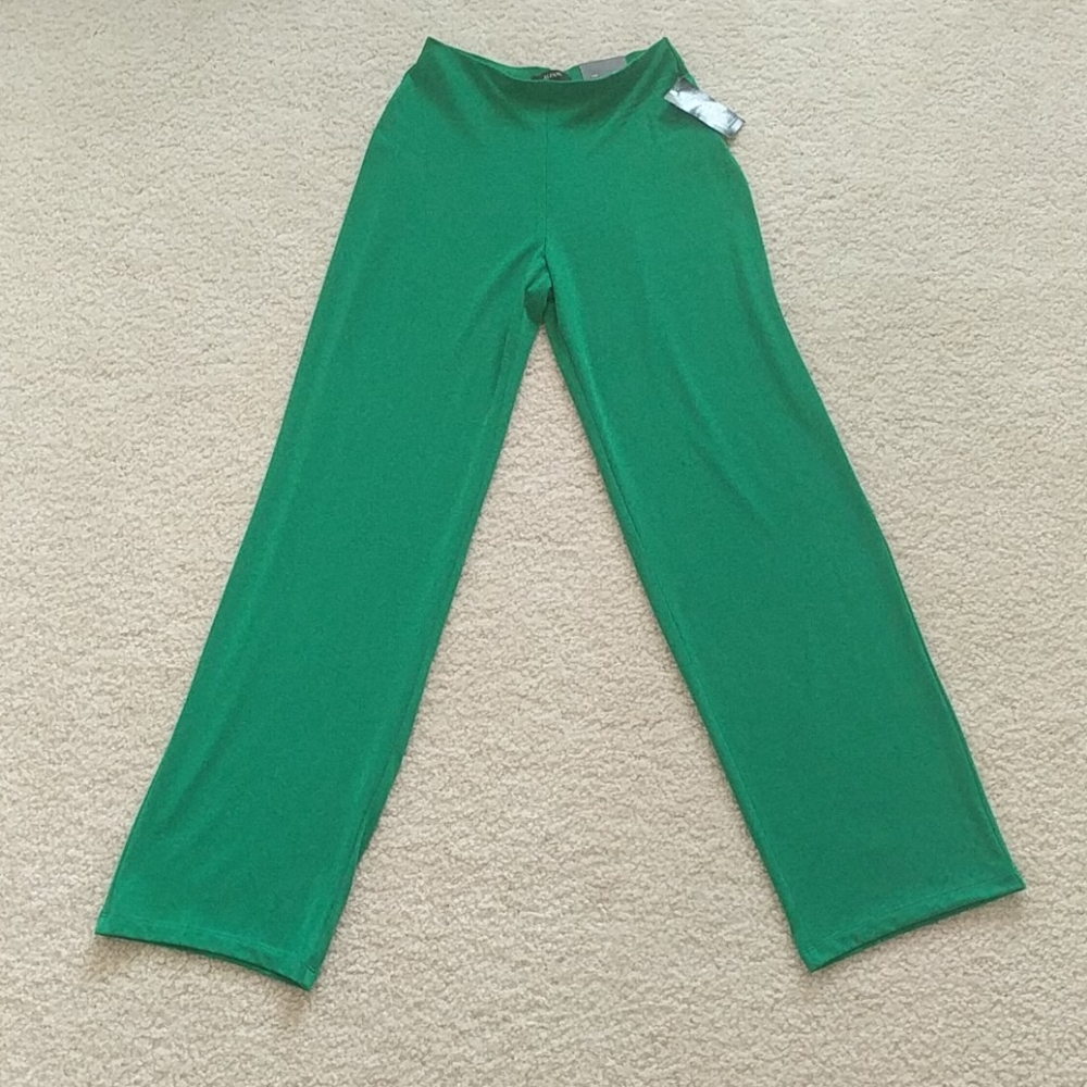 NWT Women's Green Wide Leg Pants